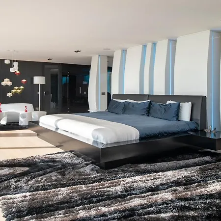 Ibiza Style Barcelona Luxury فيلة
